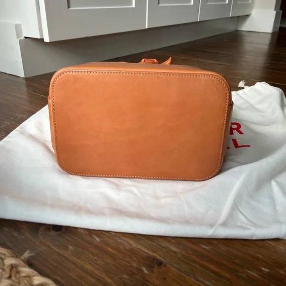 Mansur Gavriel Orange and Tan Bucket Bag - Picture 4 of 4
